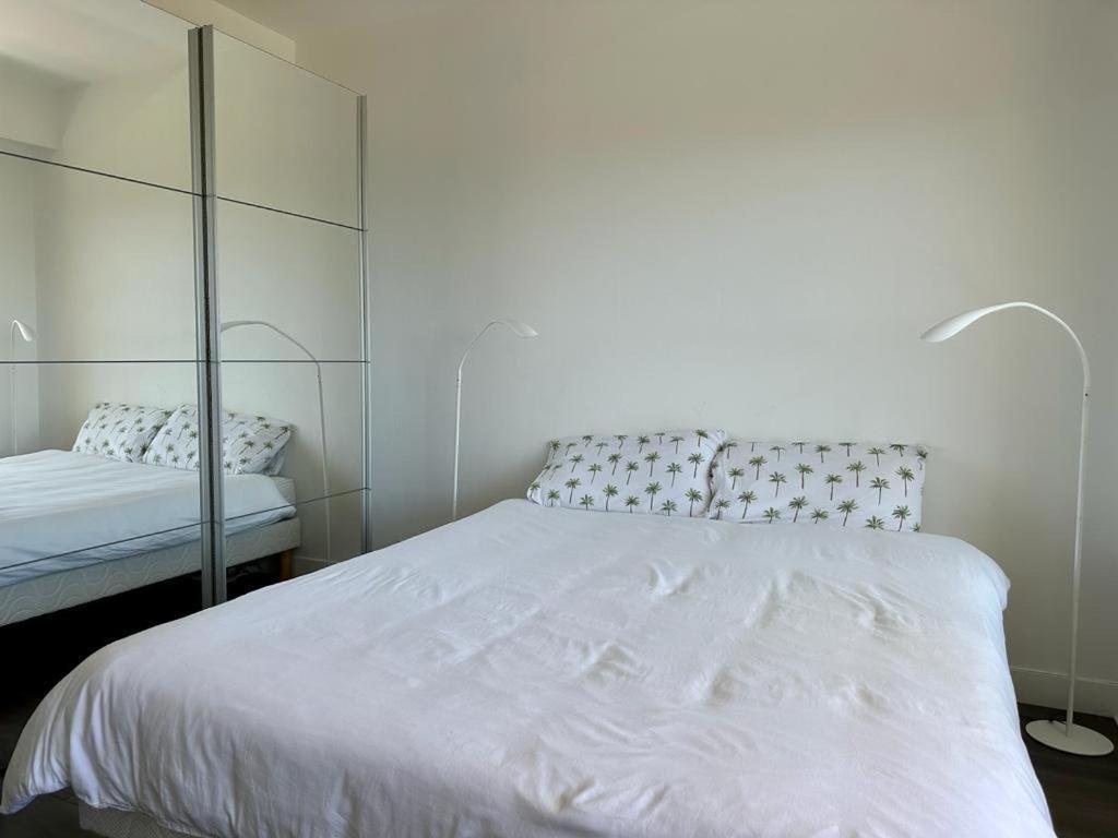 Bel Appartement Avec Vue Mer فينوف لوبيه المظهر الخارجي الصورة
